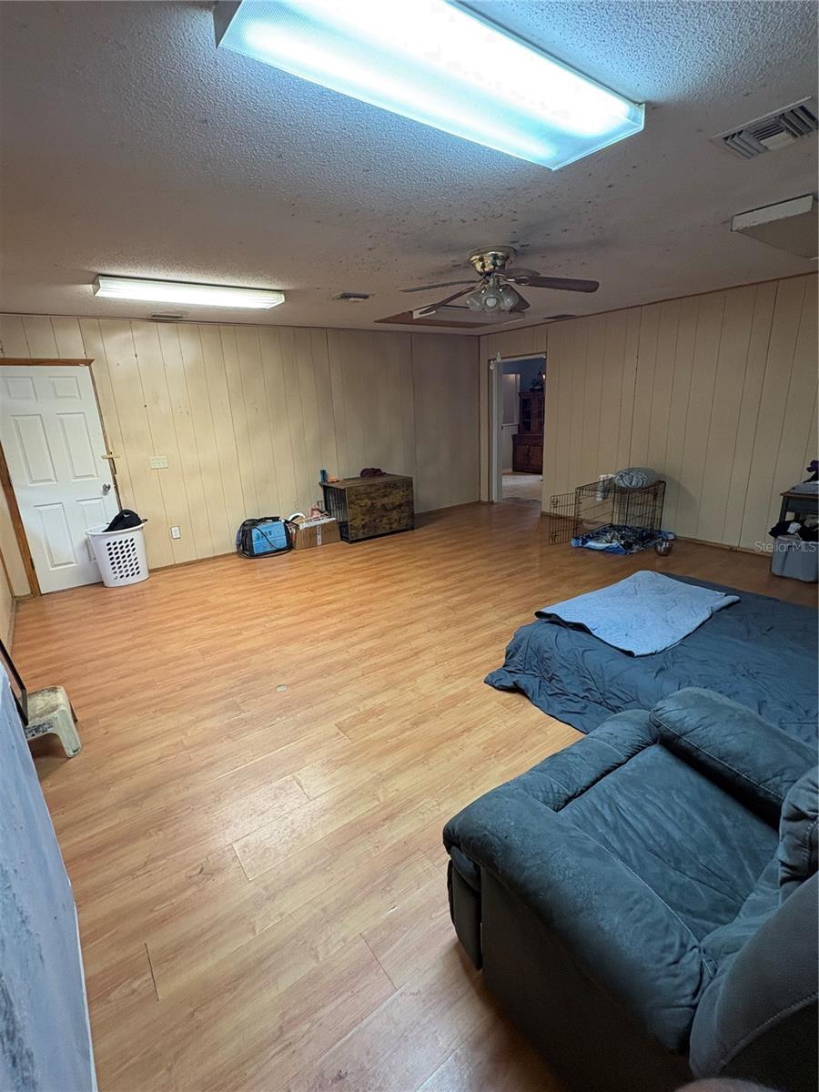 Image 13 of 23 For 2100 52nd Street