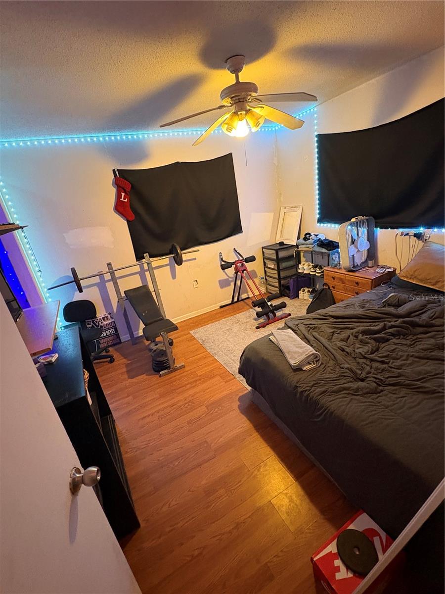 Image 19 of 23 For 2100 52nd Street