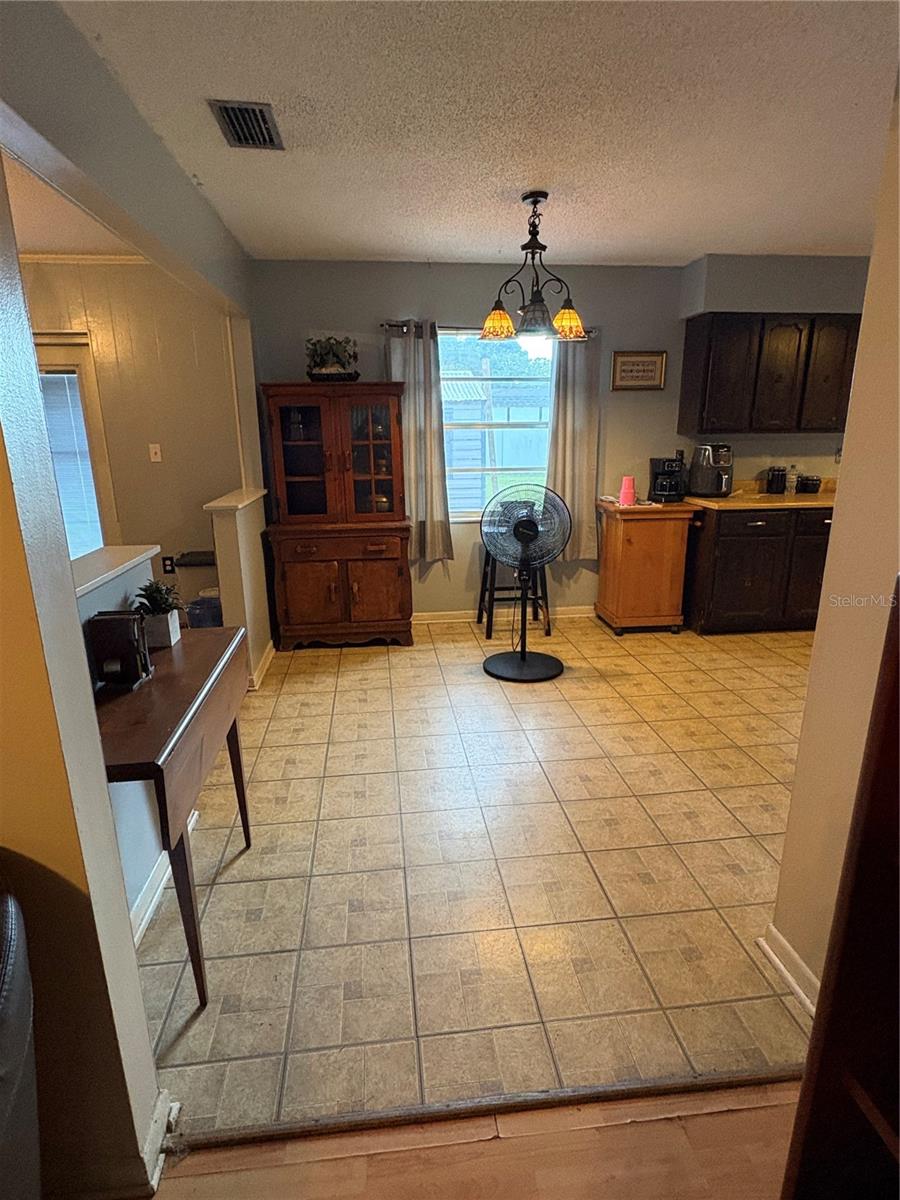 Image 9 of 23 For 2100 52nd Street