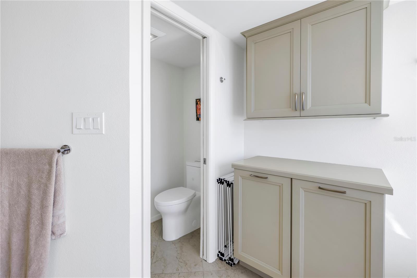 Image 36 of 43 For 2795 Kipps Colony Drive S 305