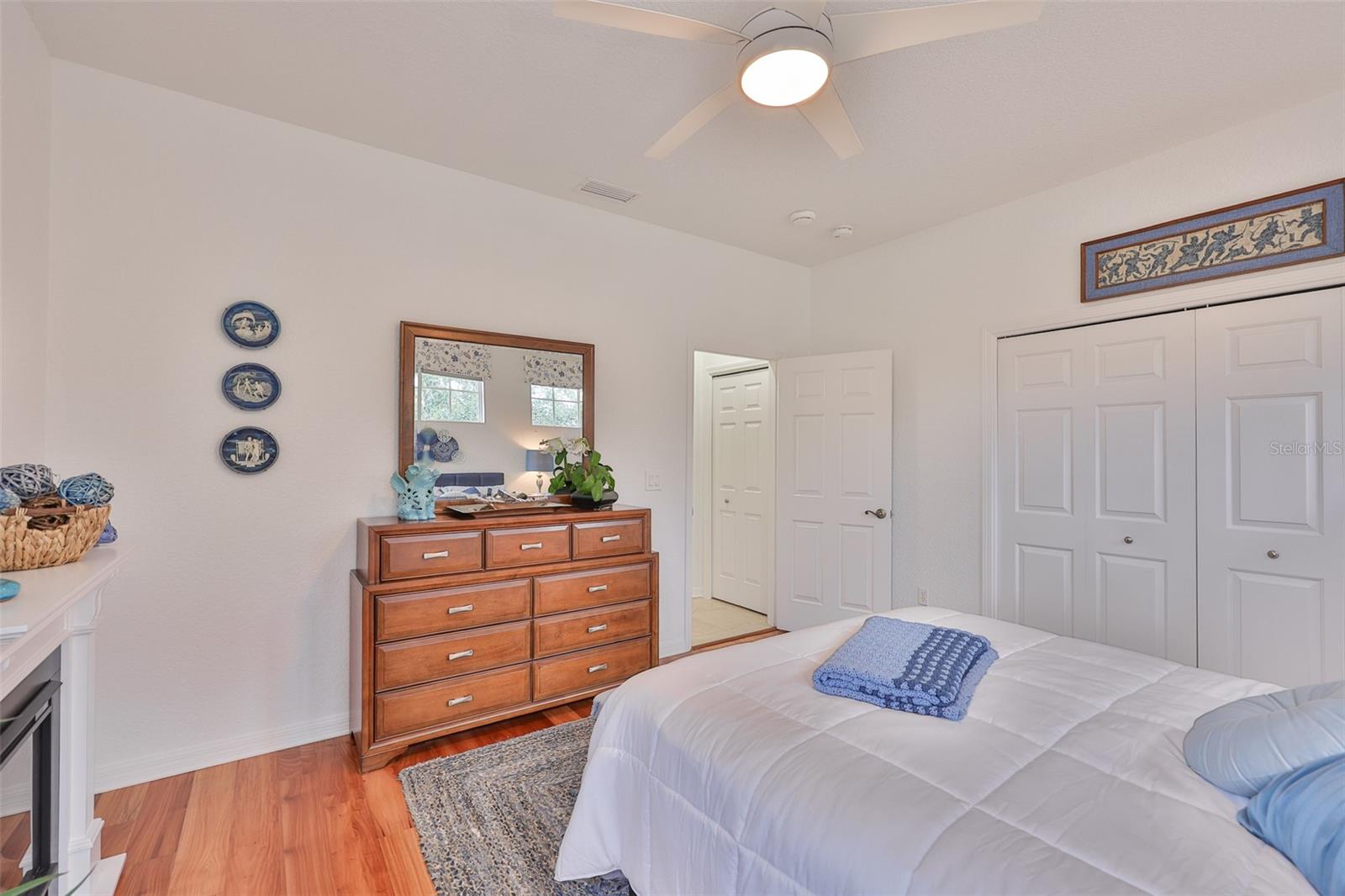 Image 31 of 57 For 1360 Emerald Dunes Drive