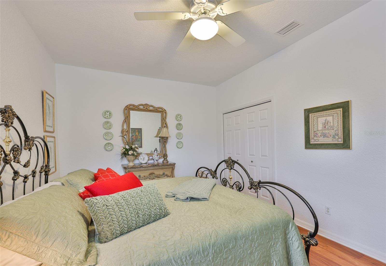 Image 34 of 57 For 1360 Emerald Dunes Drive