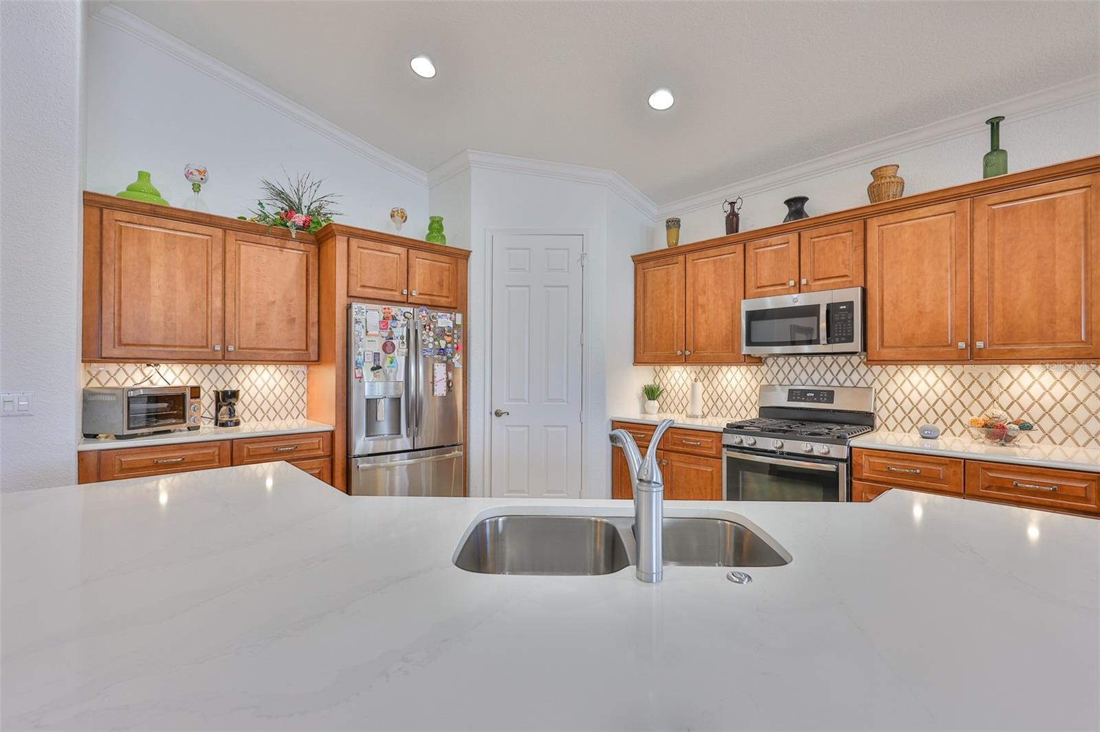 Image 9 of 57 For 1360 Emerald Dunes Drive