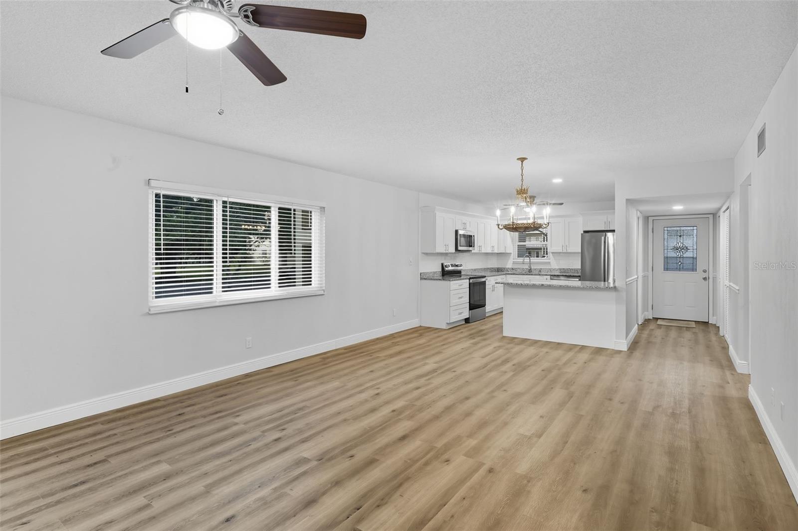 Image 12 of 28 For 2351 Irish Lane 21