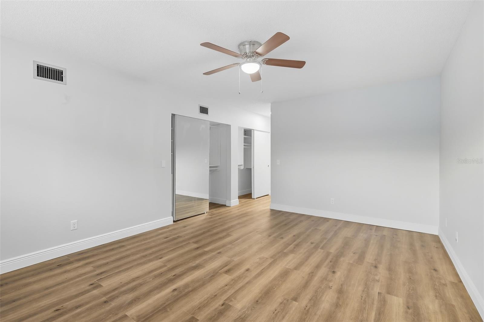 Image 23 of 28 For 2351 Irish Lane 21