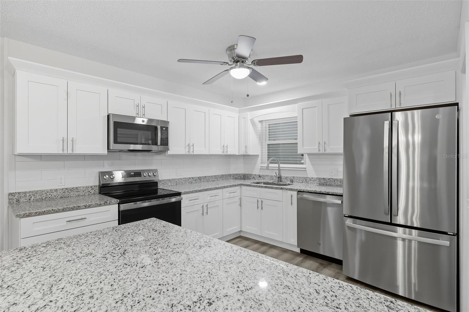Image 6 of 28 For 2351 Irish Lane 21