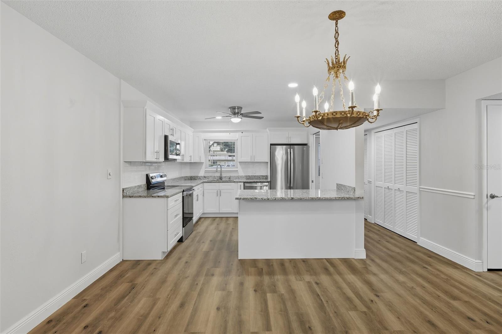 Image 9 of 28 For 2351 Irish Lane 21