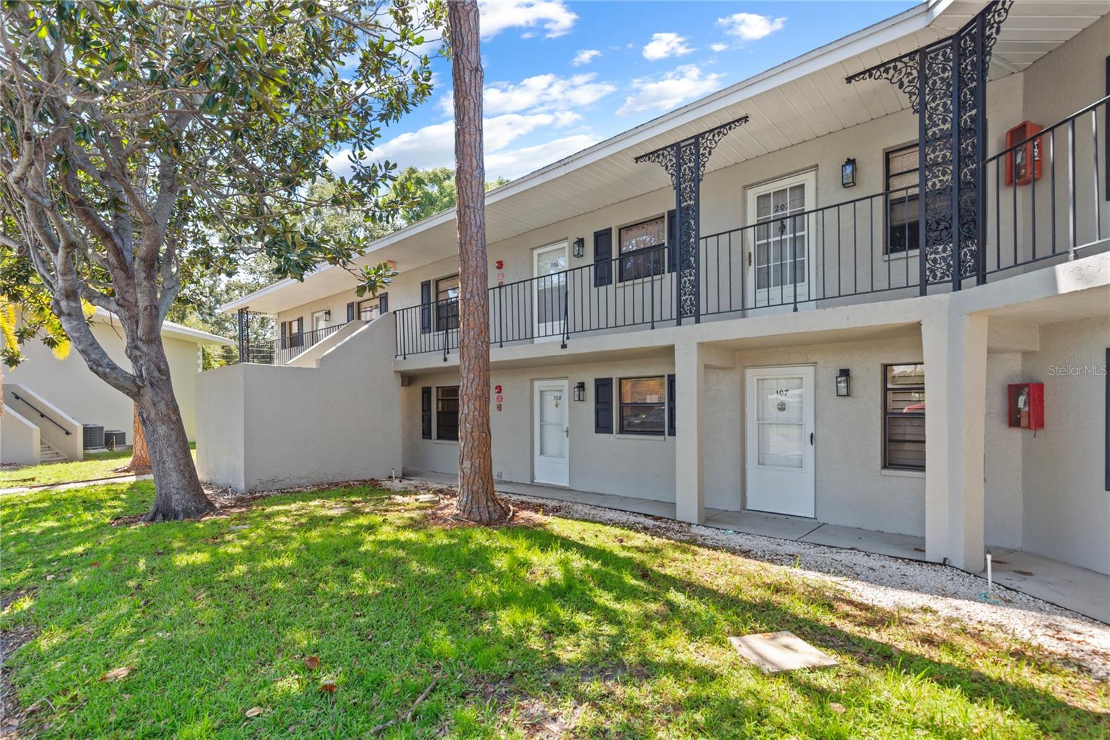 Details for 101 Lake Avenue Ne 108, LARGO, FL 33771