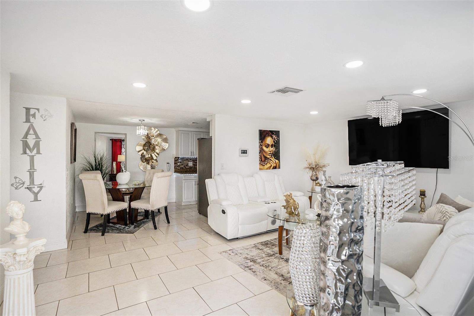 Image 9 of 29 For 3645 Galway Dr