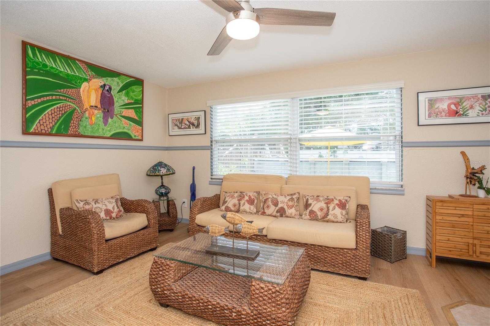 Image 12 of 34 For 5914 Tangerine Avenue S