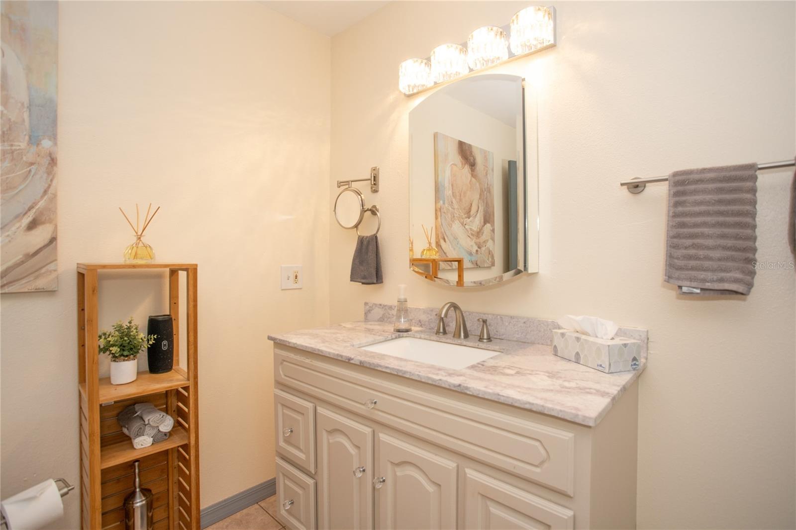 Image 17 of 34 For 5914 Tangerine Avenue S