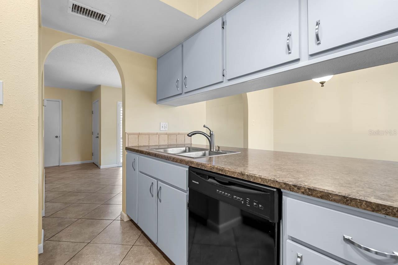 Image 7 of 24 For 903 Buck Court