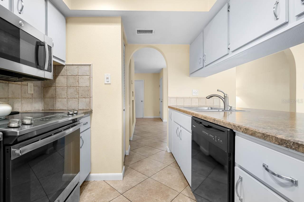 Image 9 of 24 For 903 Buck Court