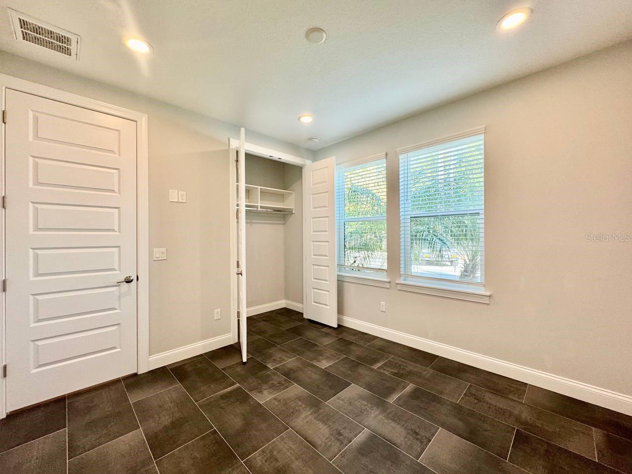 Image 5 of 37 For 4215 North A Street 5