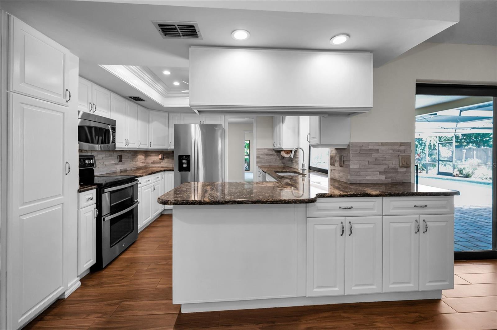 Image 11 of 78 For 7595 Pine Valley Lane