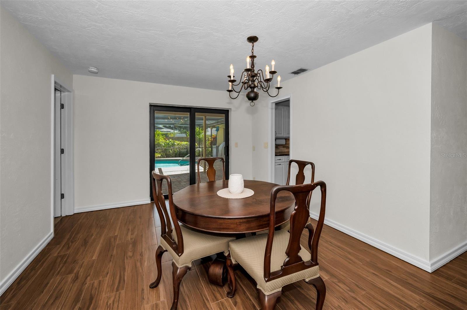 Image 20 of 78 For 7595 Pine Valley Lane