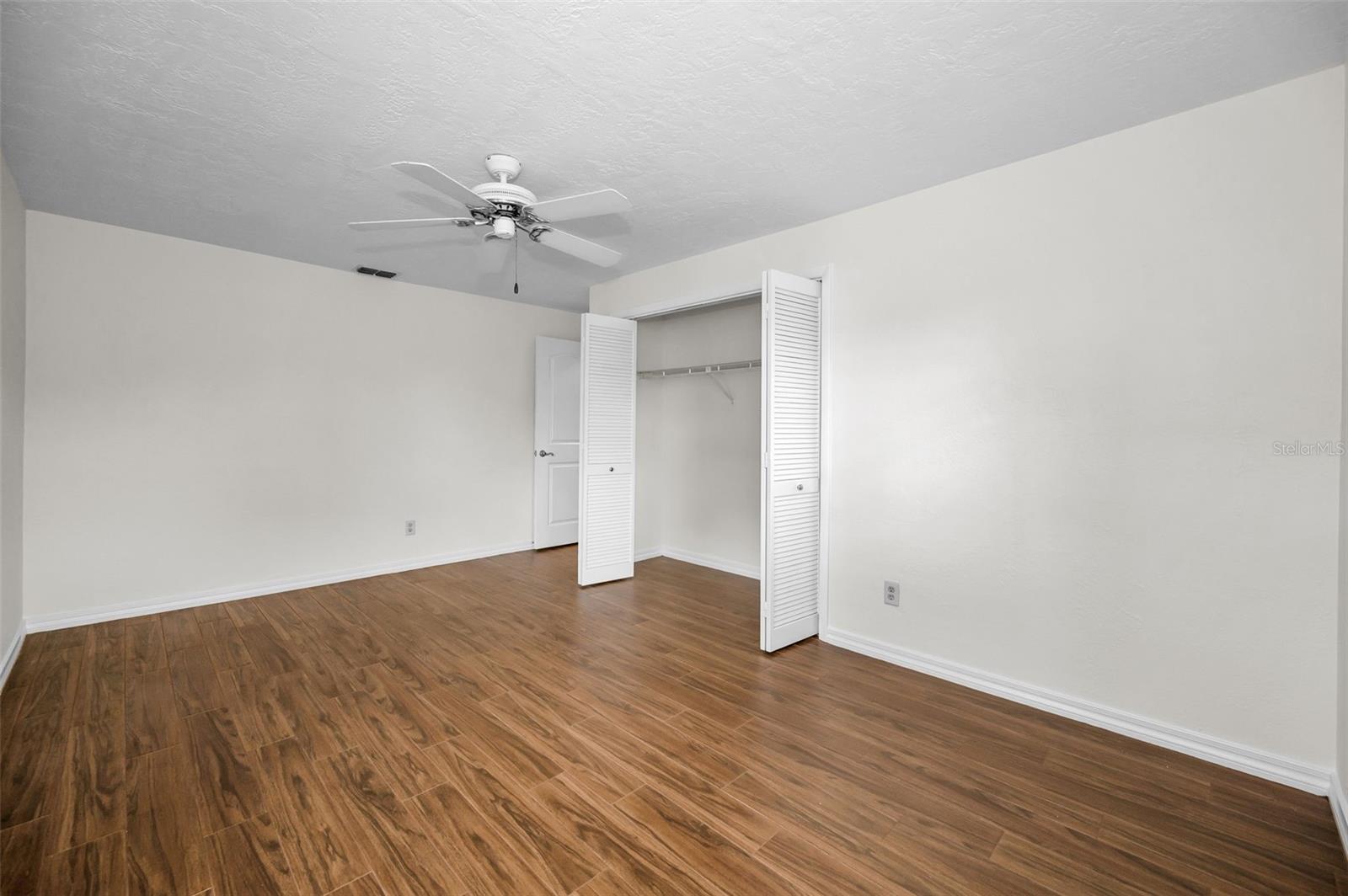 Image 29 of 78 For 7595 Pine Valley Lane