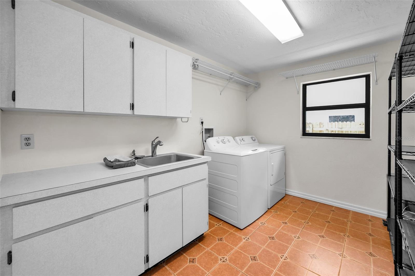 Image 34 of 78 For 7595 Pine Valley Lane
