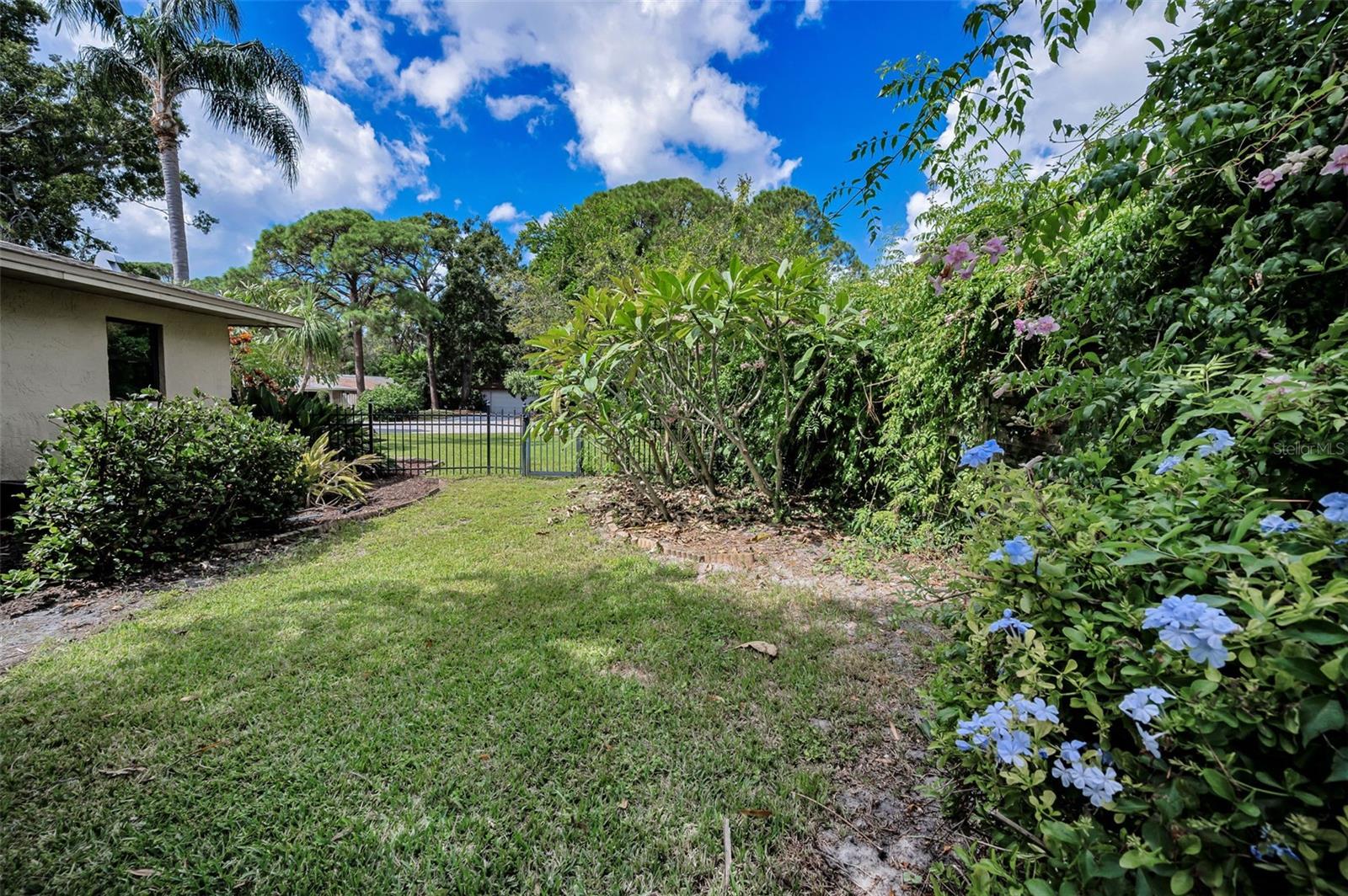 Image 46 of 78 For 7595 Pine Valley Lane