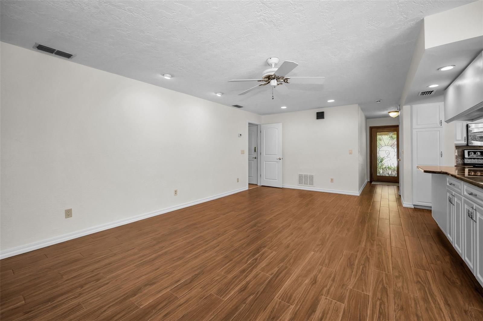 Image 7 of 78 For 7595 Pine Valley Lane