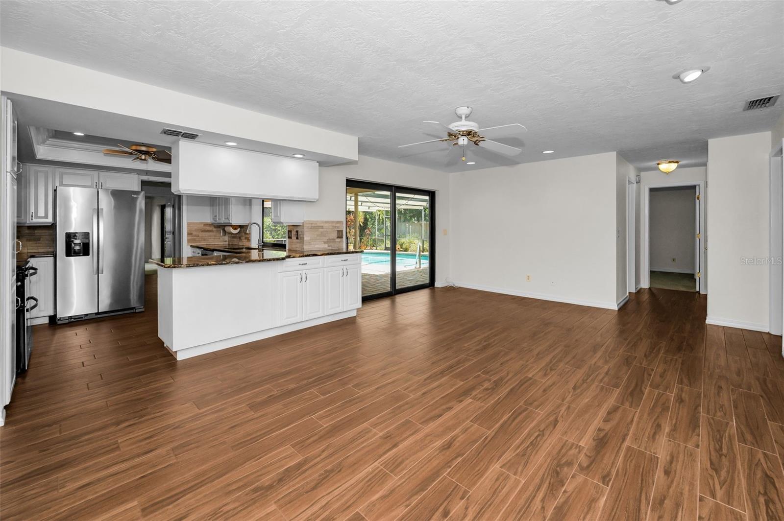 Image 9 of 78 For 7595 Pine Valley Lane