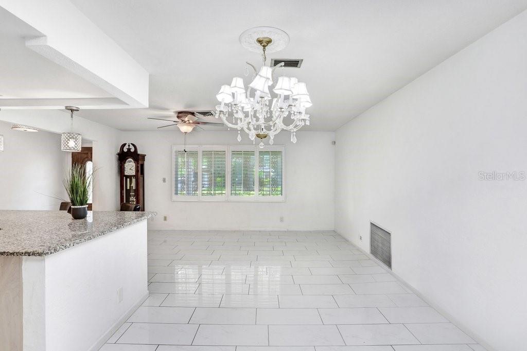 Image 12 of 29 For 6181 39th Avenue N