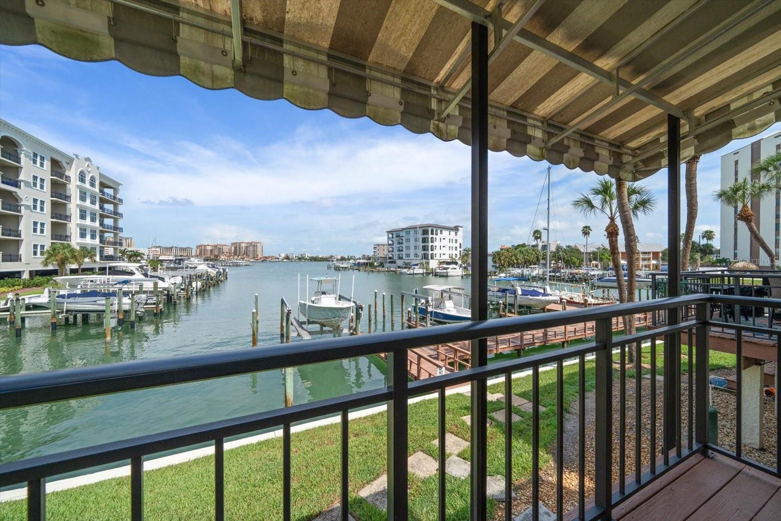 Image 13 of 69 For 240 Windward Passage 401