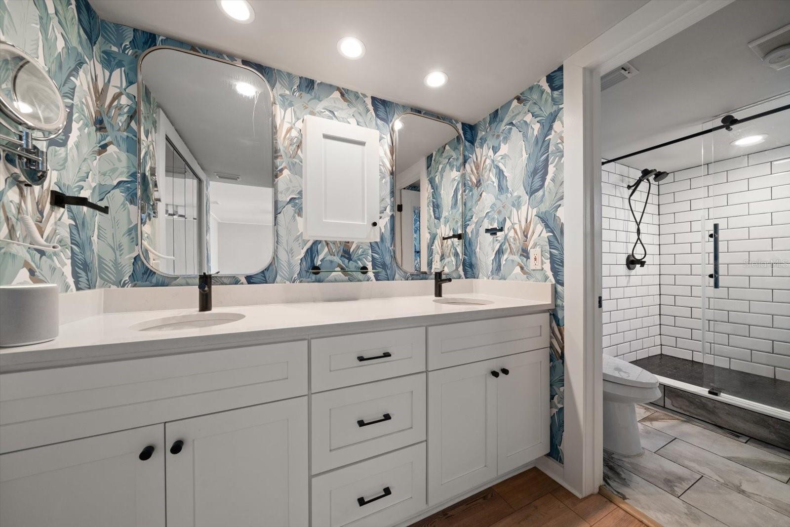 Image 19 of 69 For 240 Windward Passage 401