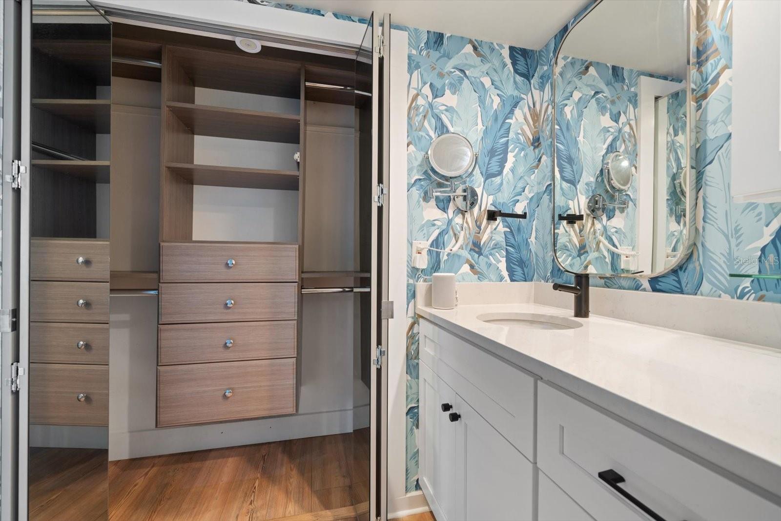 Image 23 of 69 For 240 Windward Passage 401