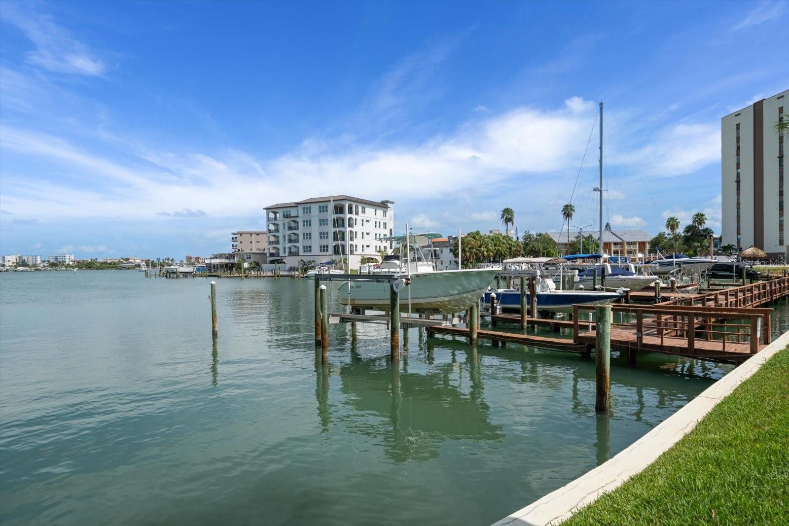 Image 46 of 69 For 240 Windward Passage 401