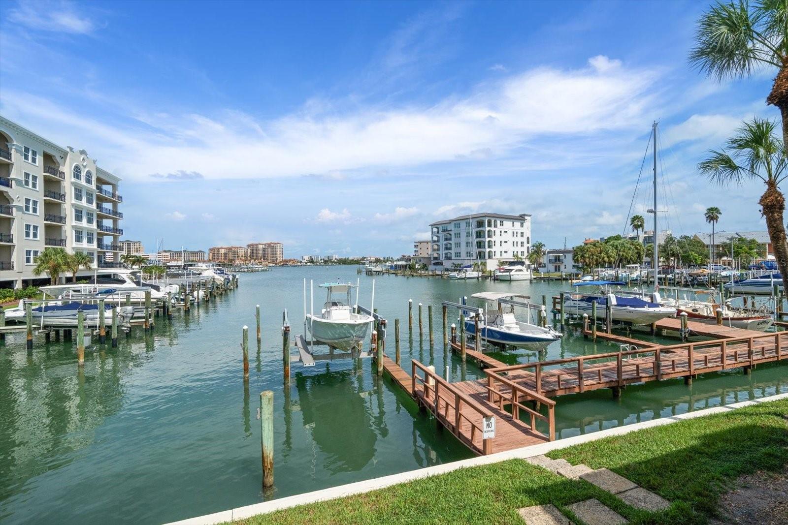 Image 52 of 69 For 240 Windward Passage 401