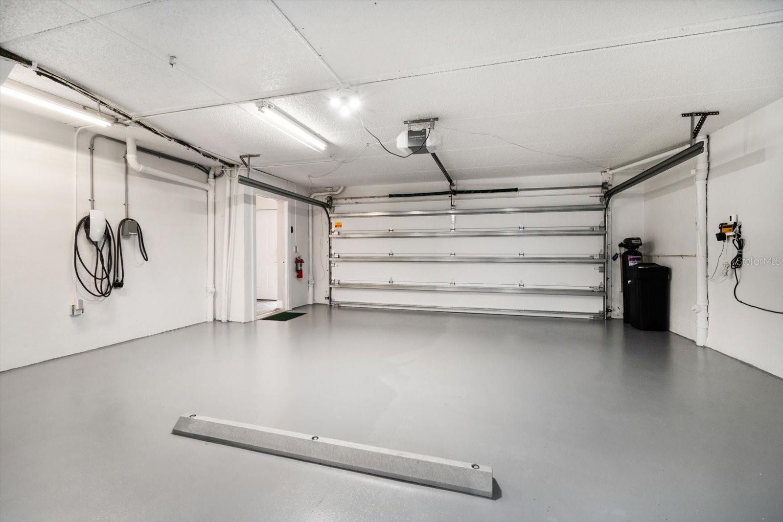 Image 61 of 69 For 240 Windward Passage 401