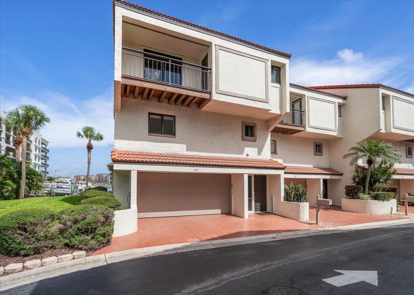 Image 67 of 69 For 240 Windward Passage 401