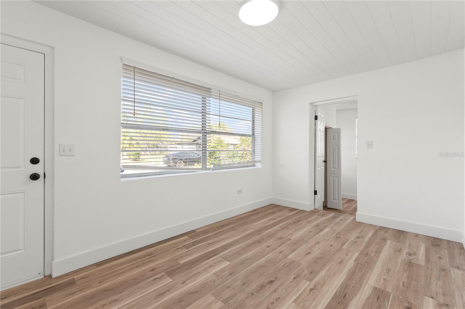 Image 13 of 32 For 1104 9th Street