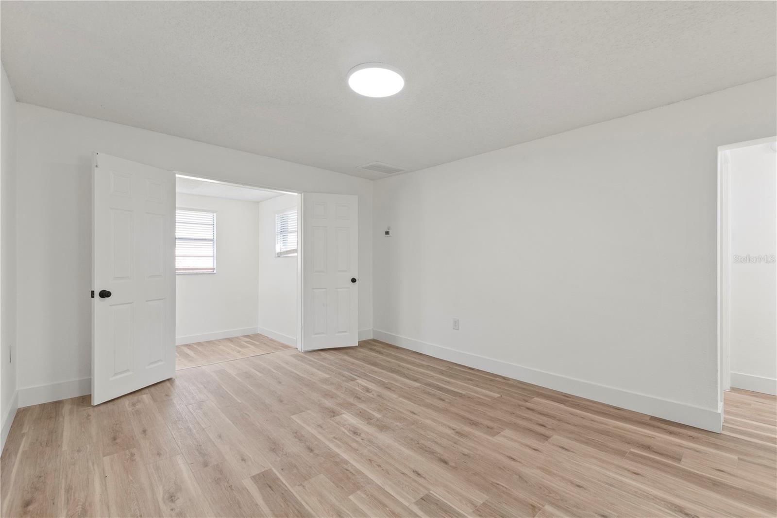 Image 14 of 32 For 1104 9th Street