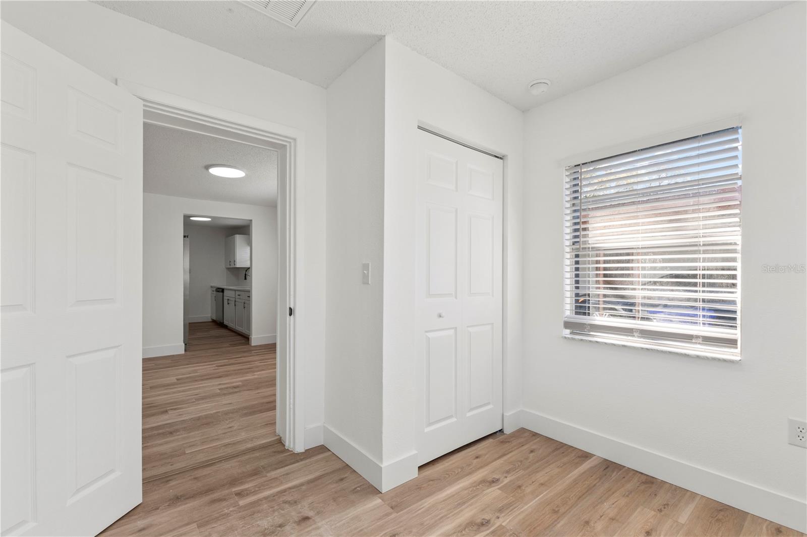 Image 18 of 32 For 1104 9th Street