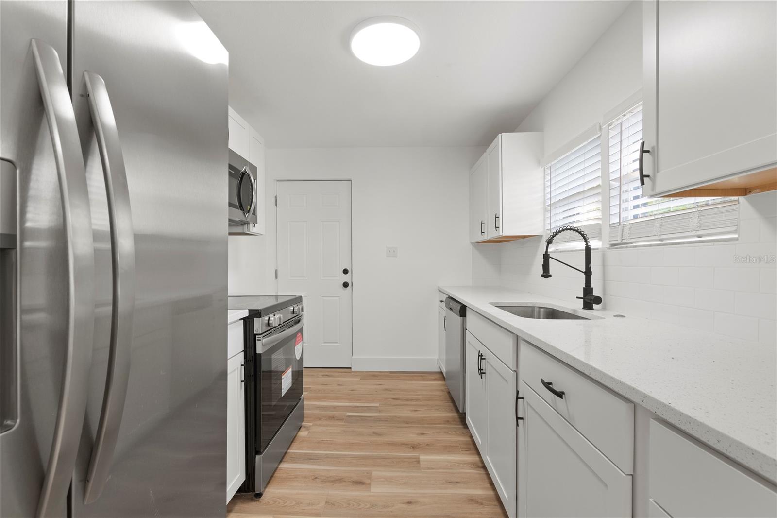 Image 20 of 32 For 1104 9th Street