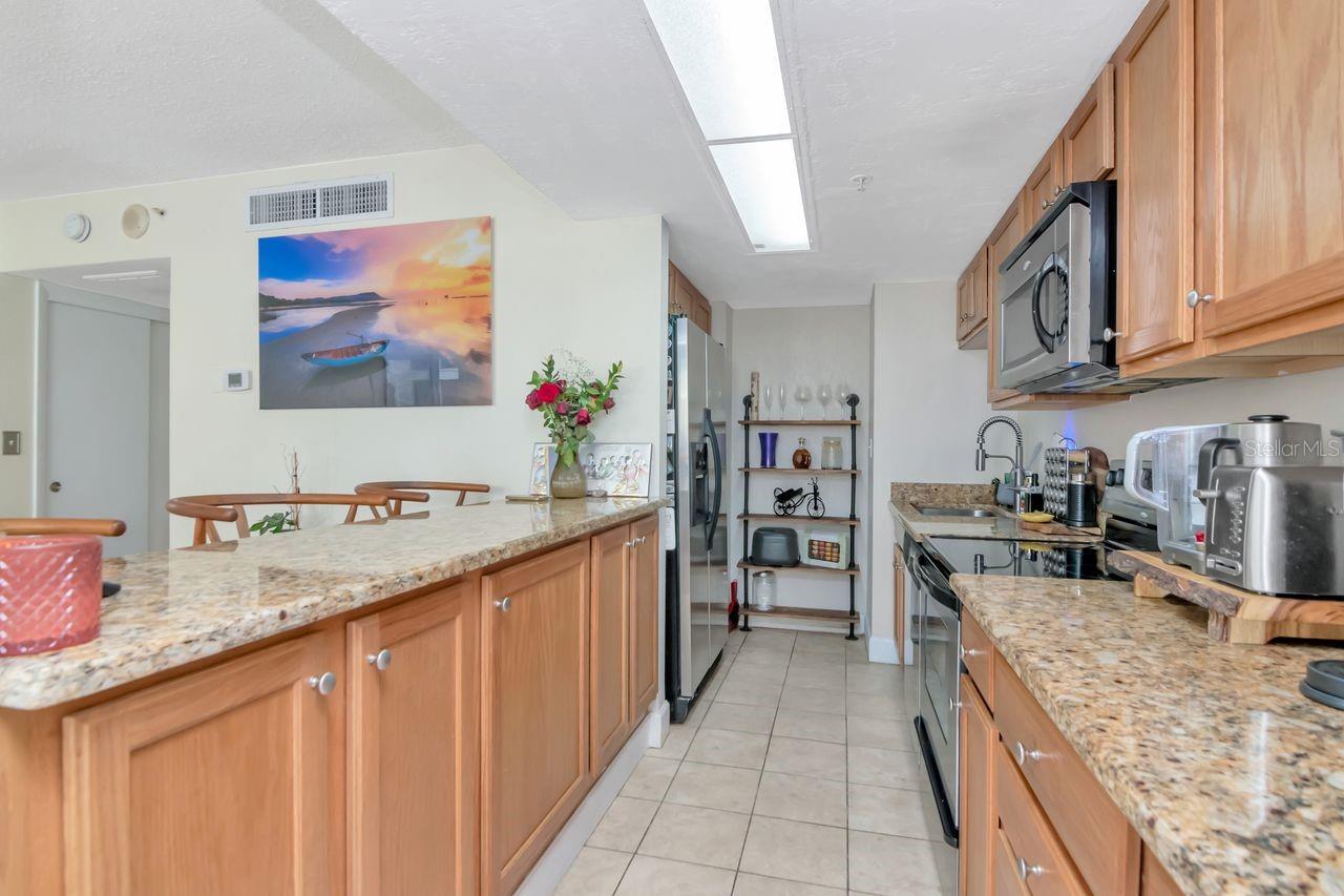 Image 11 of 34 For 470 3rd Street S 208