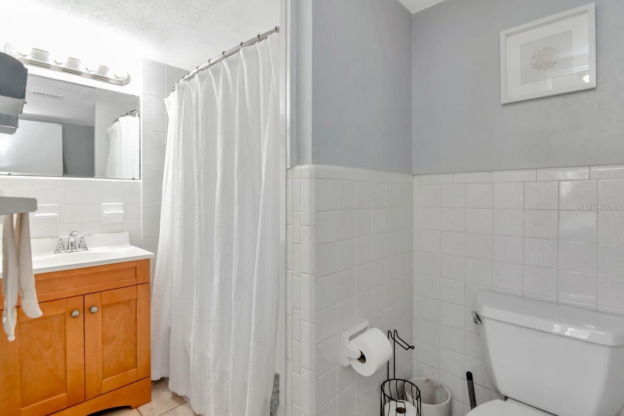 Image 14 of 34 For 470 3rd Street S 208