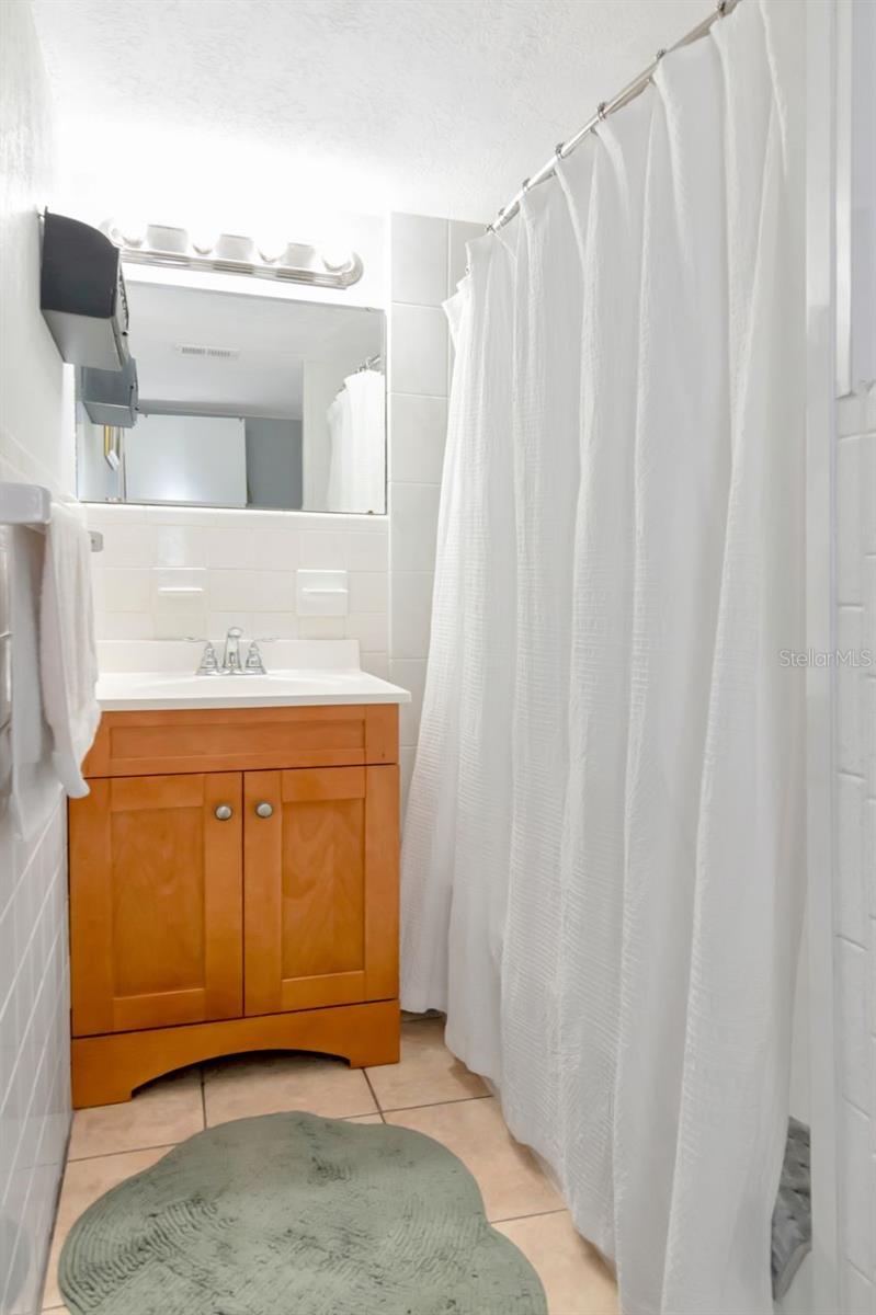 Image 15 of 34 For 470 3rd Street S 208