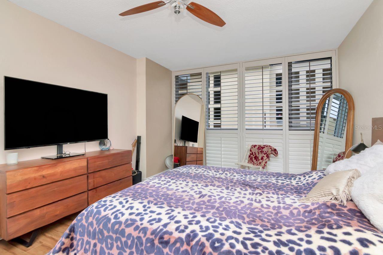 Image 9 of 34 For 470 3rd Street S 208