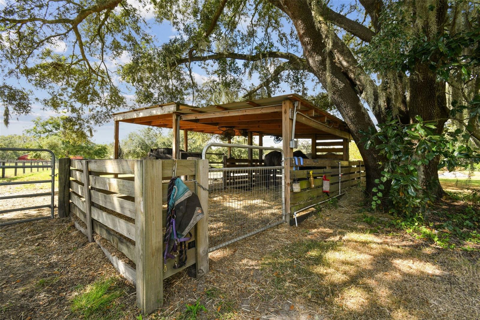 Image 20 of 67 For 0 Barton Road