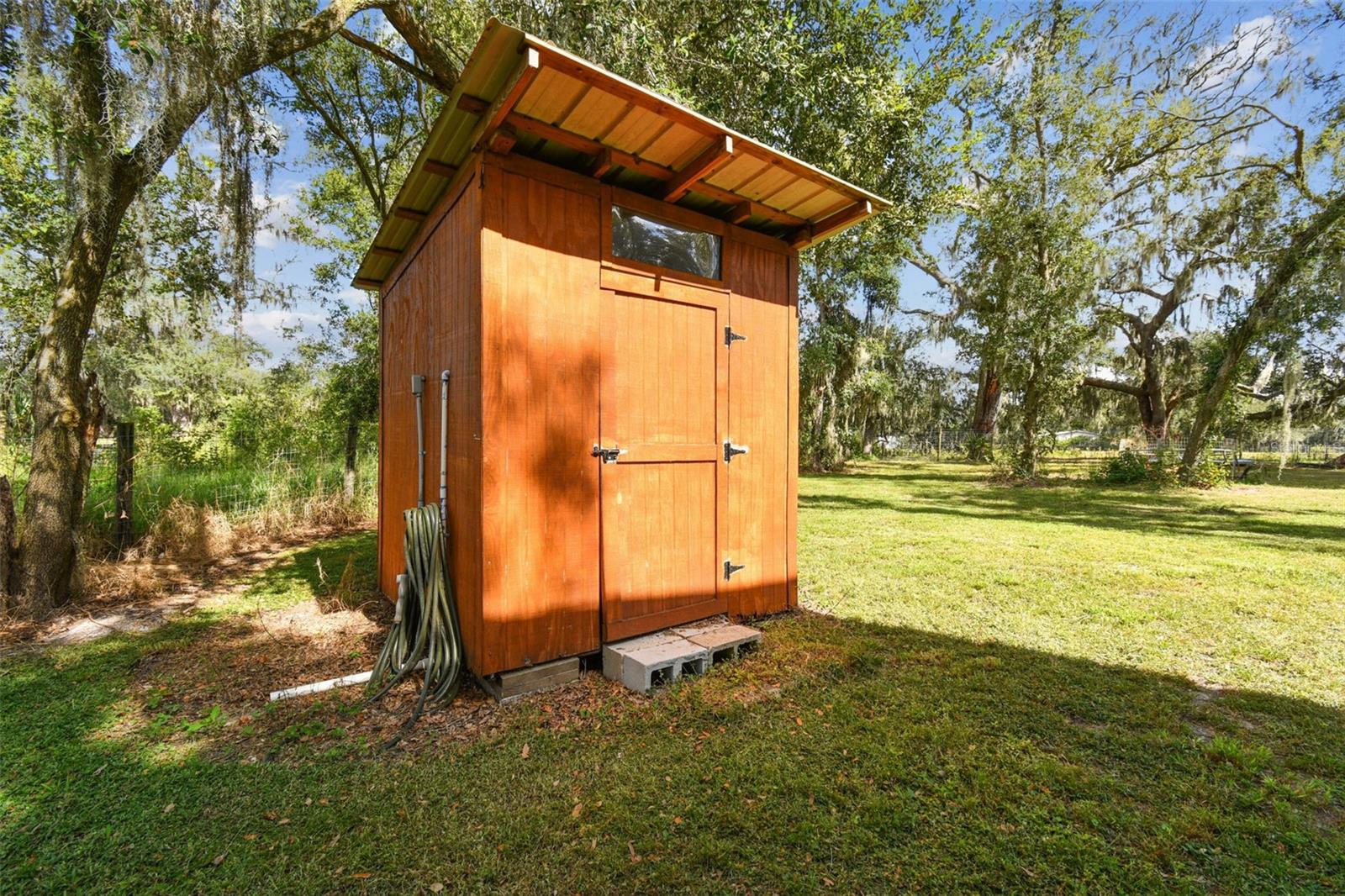 Image 24 of 67 For 0 Barton Road