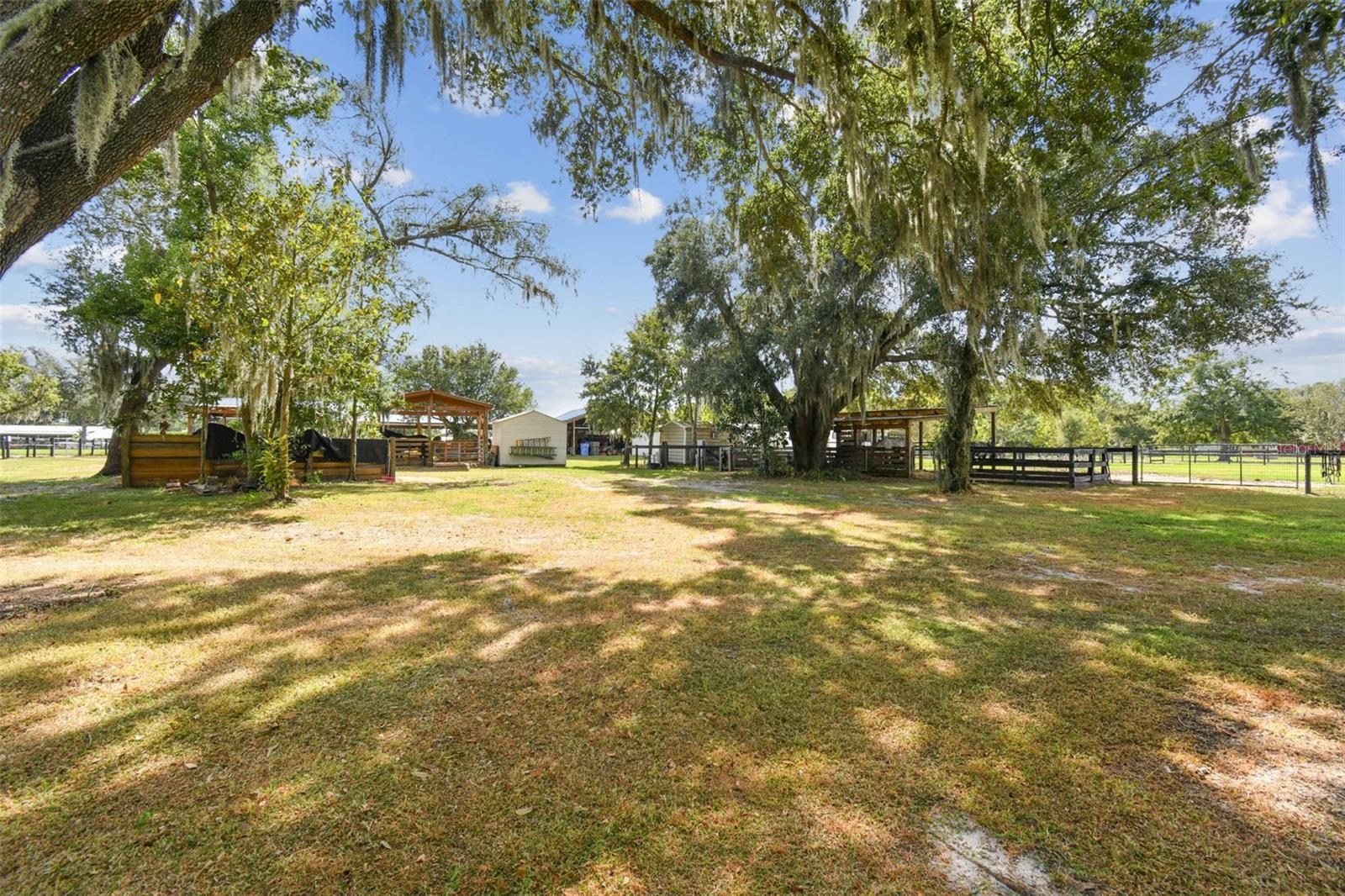 Image 25 of 67 For 0 Barton Road