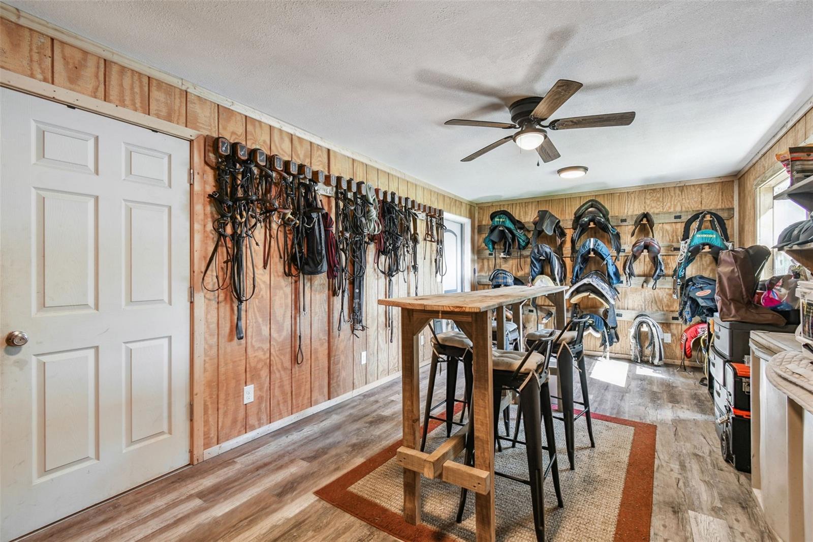 Image 32 of 67 For 0 Barton Road