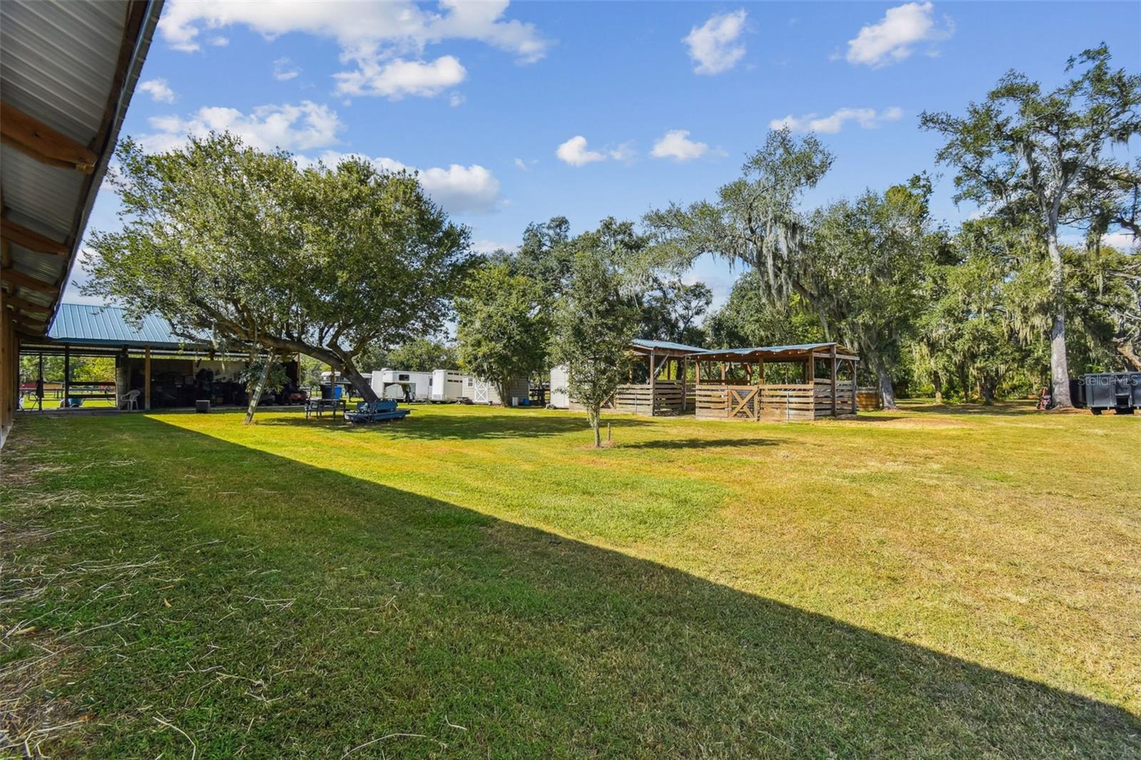 Image 4 of 67 For 0 Barton Road