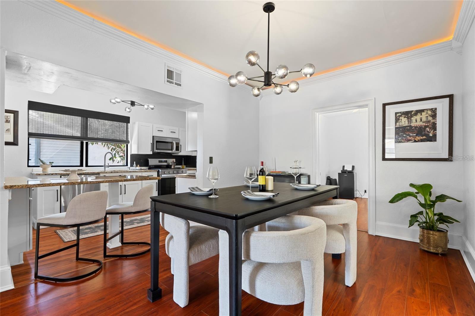 Image 3 of 18 For 1713 10th Avenue W