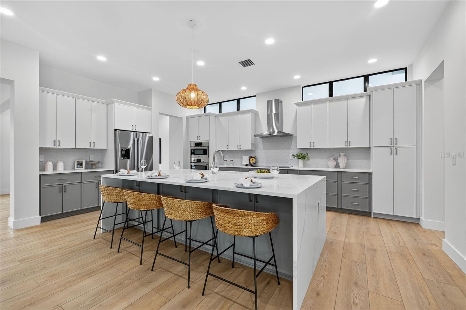 Image 15 of 59 For 4535 26th Avenue S