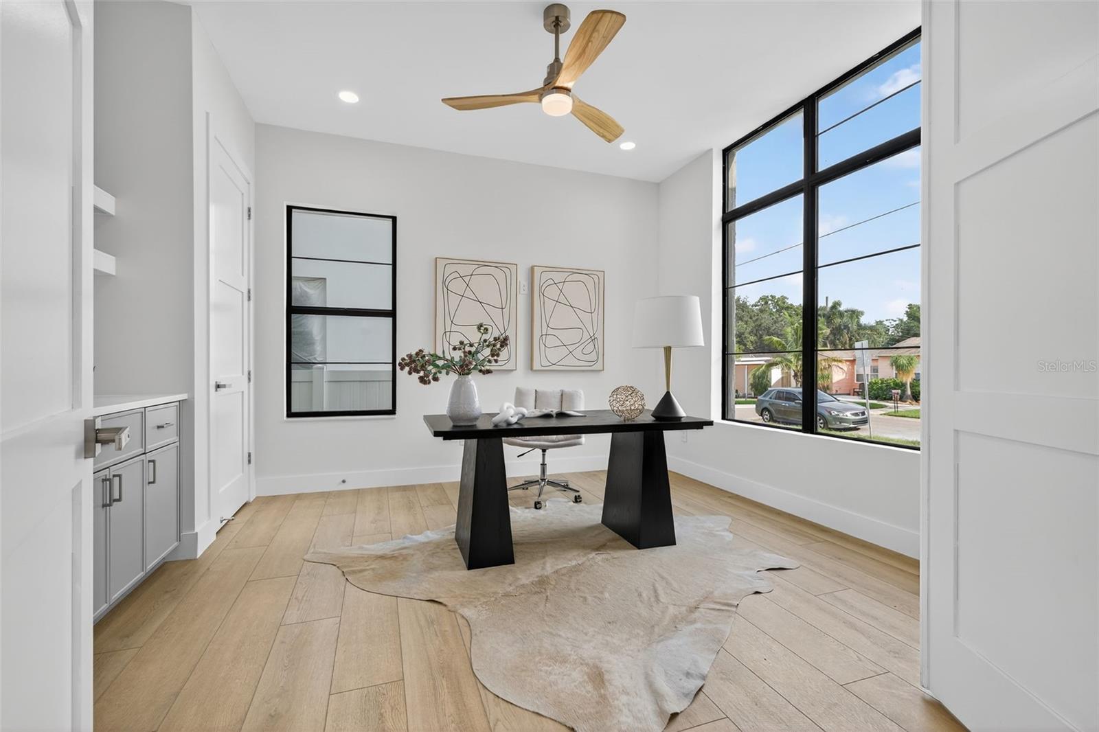 Image 8 of 59 For 4535 26th Avenue S