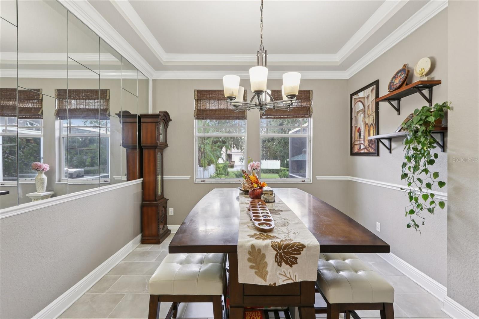 Listing photo id 9 for 210 Arbor Shade Court